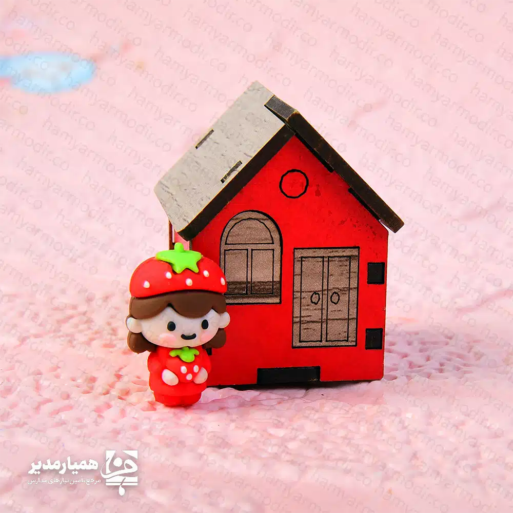 🏡✏️ تراش فانتزی طرح کلبه چوبی | هدیه‌ای جذاب برای دانش‌آموزان این تراش فانتزی طرح کلبه چوبی با طراحی بامزه و ساختار شبیه به یک خانه کوچک، یکی از محبوب‌ترین محصولات در میان هدایای دانش‌آموزی است. ظاهر فانتزی، رنگ‌بندی شاد و کیفیت مناسب آن، این تراش را به هدیه‌ای دوست‌داشتنی برای کودکان تبدیل کرده است 🌈👧👦. 📌 ویژگی‌های محصول: 📏 ابعاد: ۵×۳.۵×۵ سانتی‌متر ⚖️ وزن: حدود ۳۰ گرم (سبک و مناسب برای استفاده روزانه) 🪵 جنس: چوب با رنگ‌بندی فانتزی و مقاوم 🎉 این تراش انتخابی عالی برای روز دانش‌آموز، بازگشایی مدارس، جشن فارغ‌التحصیلی و هدایا یا پک‌های تشویقی است. 🧺 با توجه به ابعاد مناسب، می‌توانید این تراش را در کنار سایر اقلام (پیکسل، جاکلیدی، جامدادی و ...) داخل پک هدیه دانش‌آموزی قرار دهید. ترکیبی زیبا، مقرون‌به‌صرفه و کاملاً کودک‌پسند ✨🎁.
